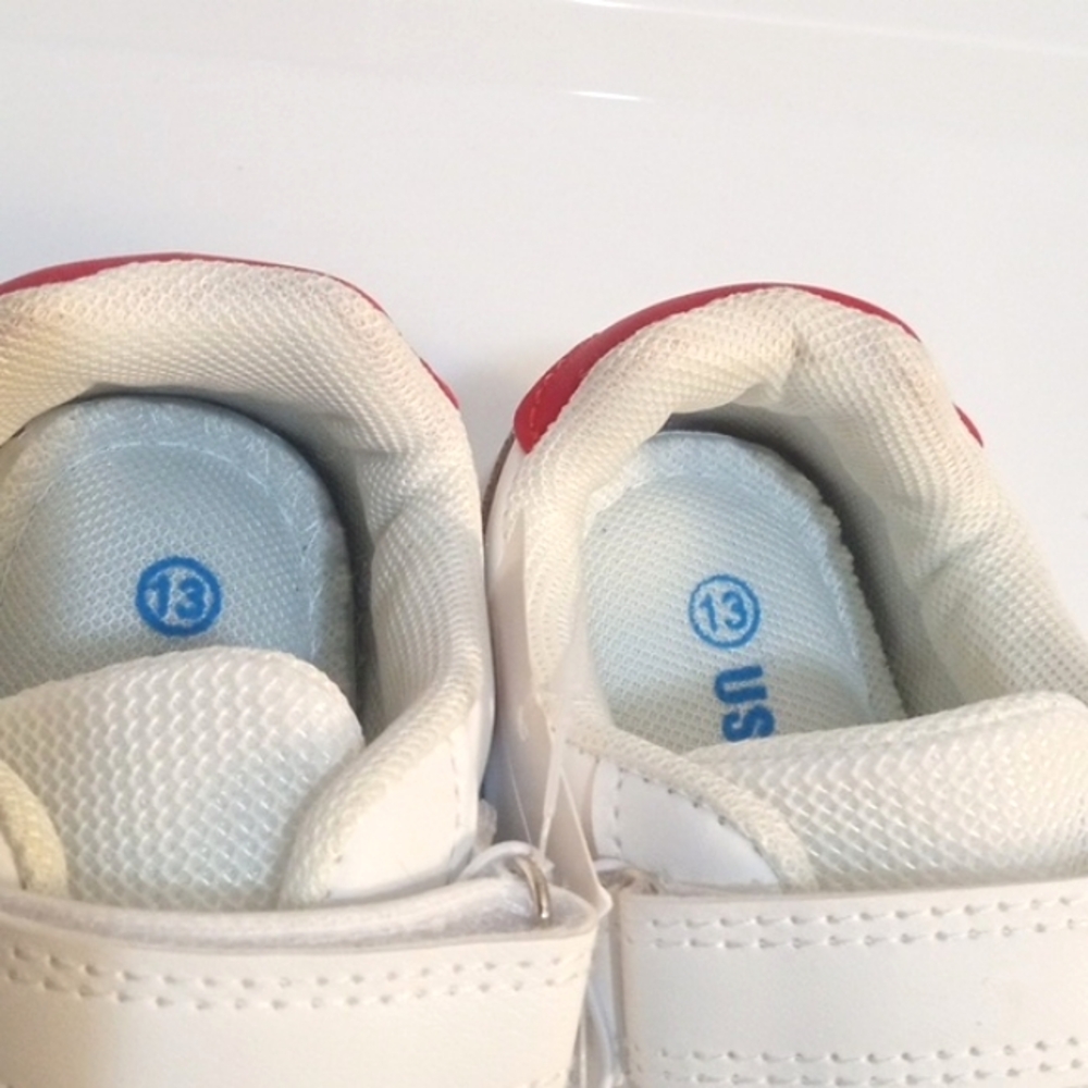 U.S. SPORT BOYS LOW TOP WHITE SNEAKERS WITH RED TAN AND BLUE ACCENTS SIZE 13 NWT - Picture 5 of 8